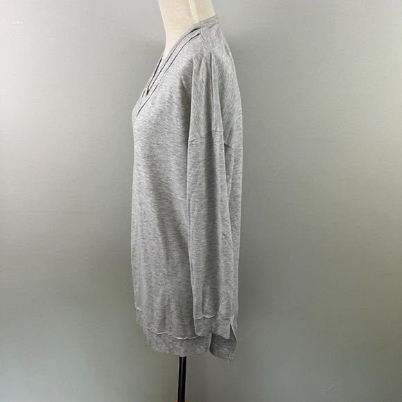 CUPIO Grey Criss Cross Front‎ Sweater (M) - Picture 4 of 6